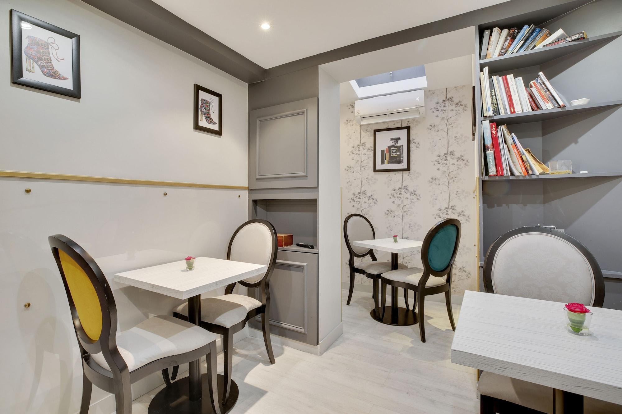 Hotel Riviera Elysees Paris